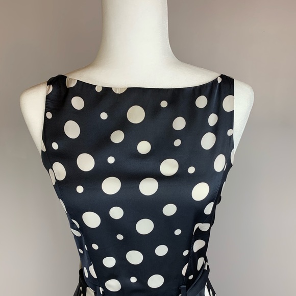 Skarlet polka dot swing dress - Picture 2 of 10